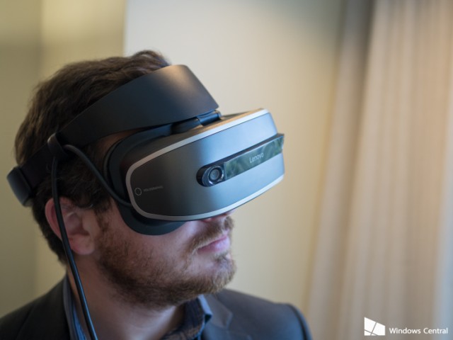 Microsoft Windows 10 virtual reality headset